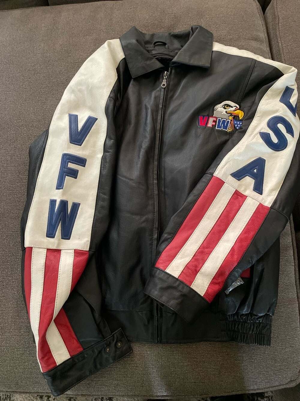 Global Traders VFW Eagle USA Flag Jacket Men’s Medium GT5271